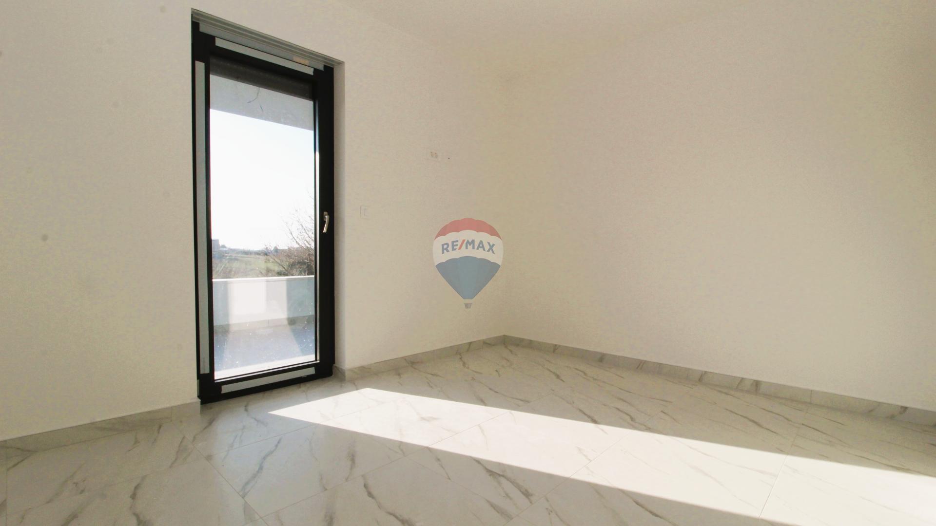 Zweizimmerwohnung mit Terrasse und Meerblick – Novigrad