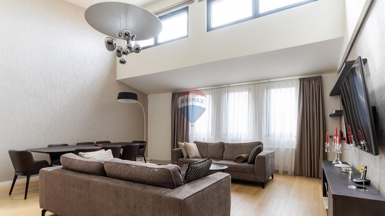 Flat/Appartement Pantovčak, Gornji Grad - Medve&scaron;čak, 253,51m2