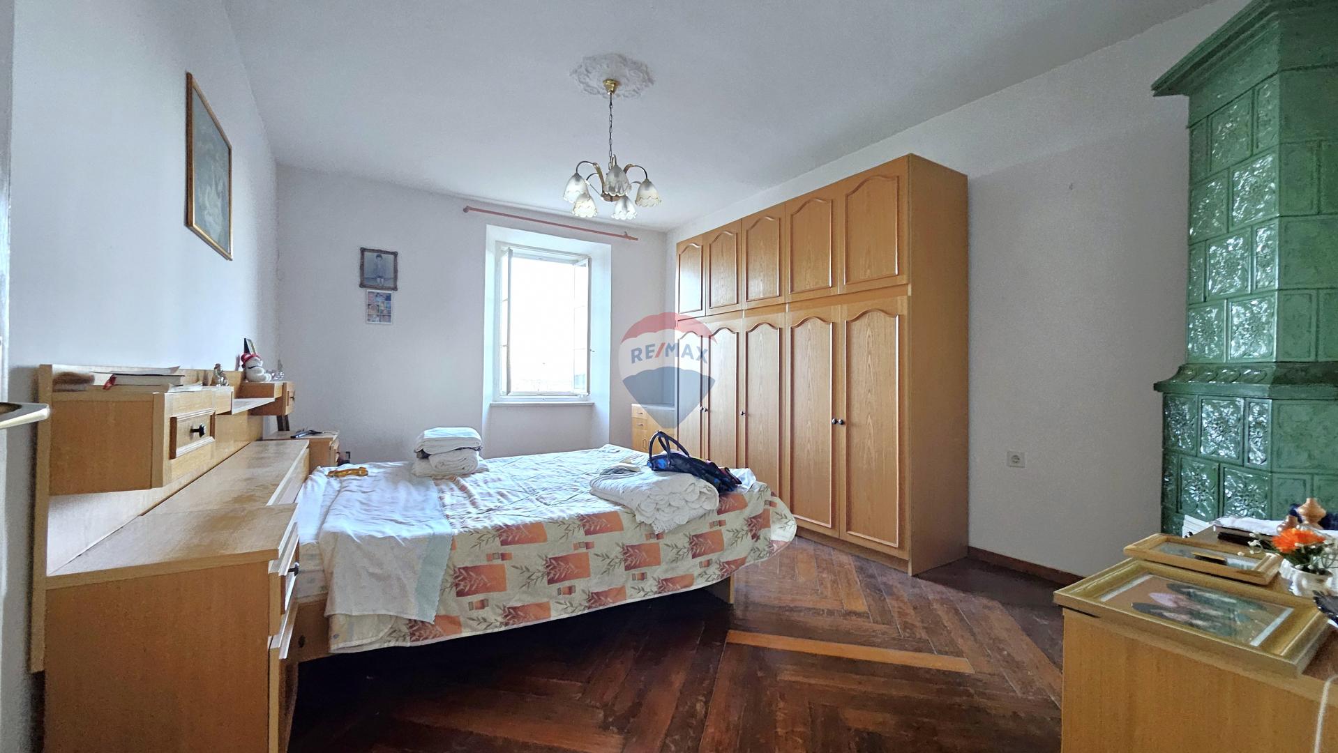 Istra, Umag okolica- dvoetažni stan s pogledom na more