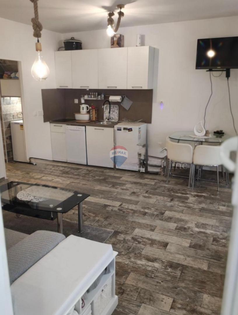 Senj, stari grad – renoviran apartman 37 m²