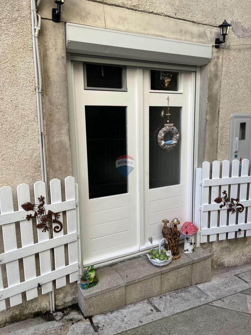 Senj, stari grad – renoviran apartman 37 m²