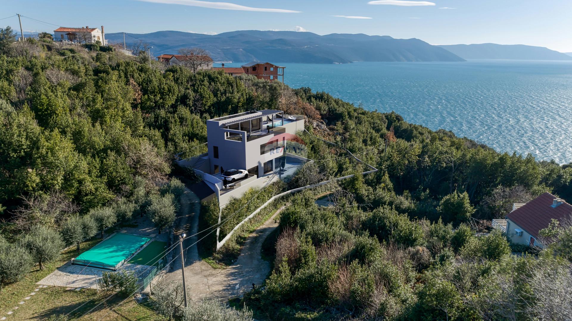 ISTRIA, PLOMIN - Building land with a project and a sea view