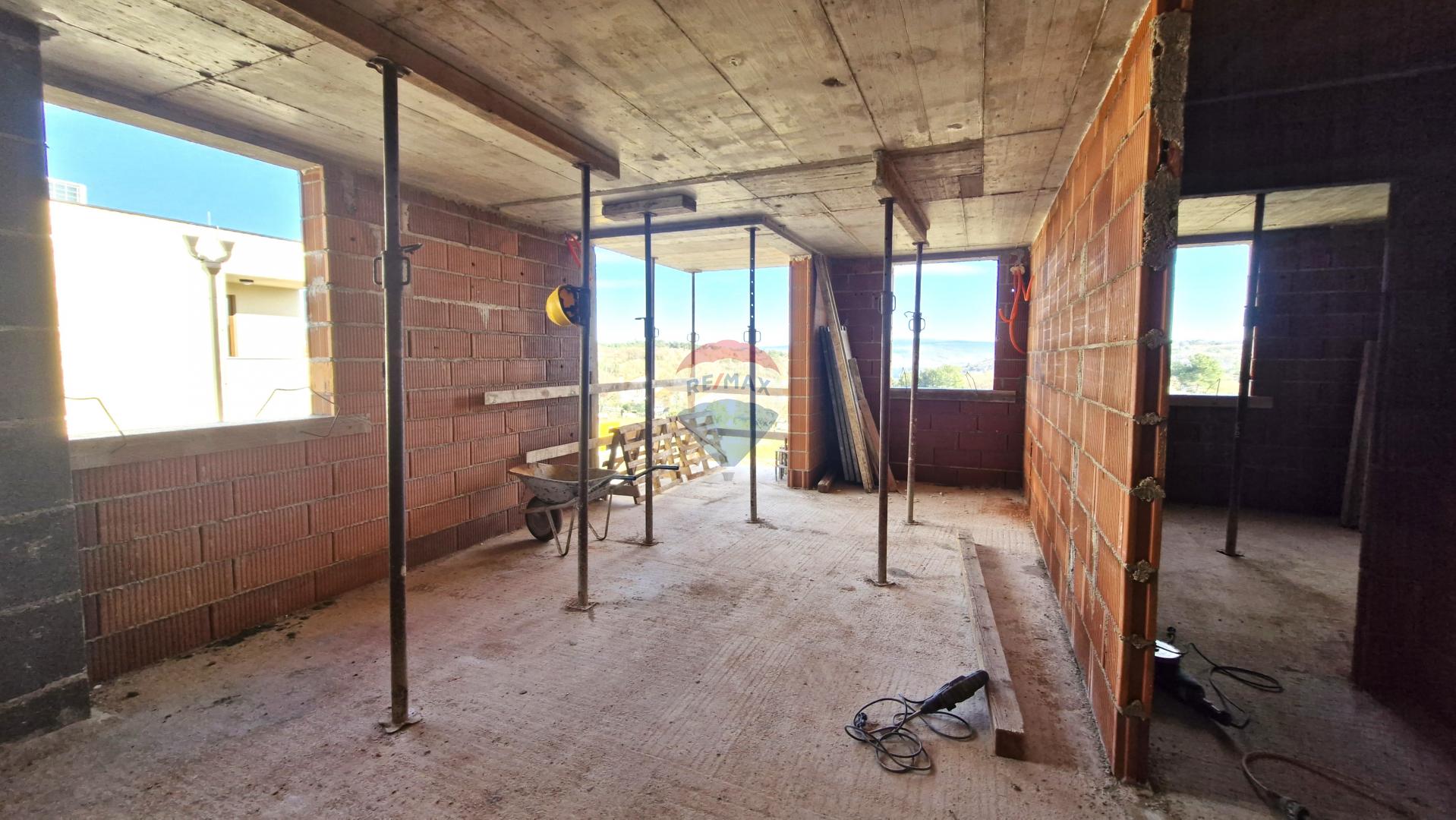 Istra, Barban - stan u novogradnji s terasom, 78,35 m2