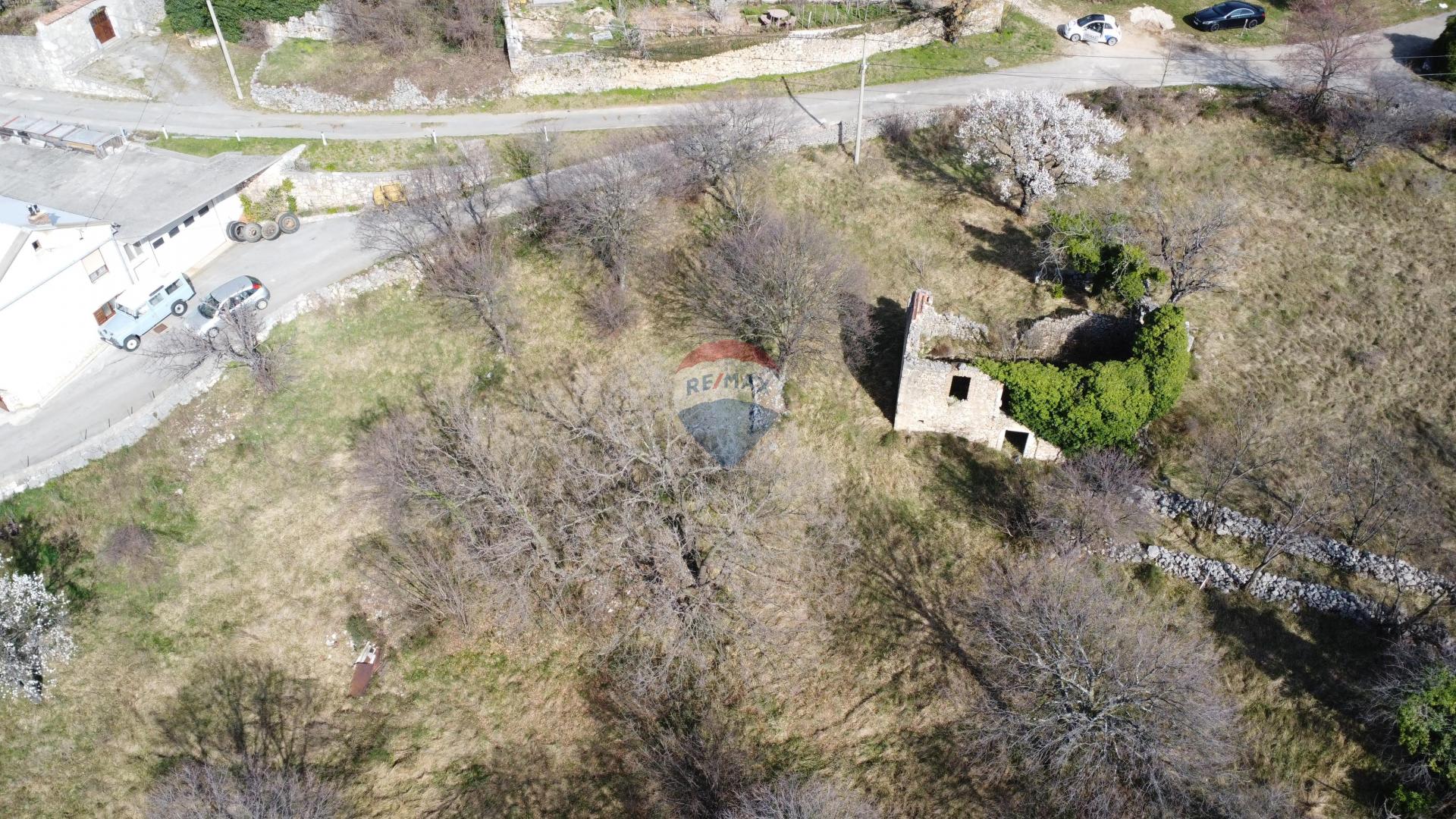 Bribir, Podgori- građevinski teren