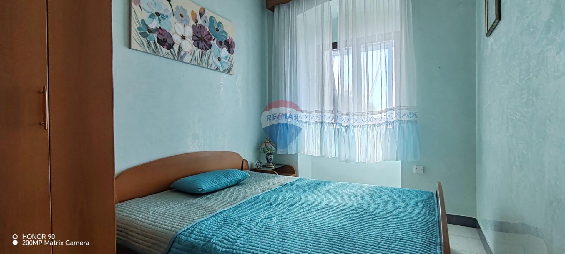 Rijeka, Zamet - dvije stambene jedinice s okućnicom