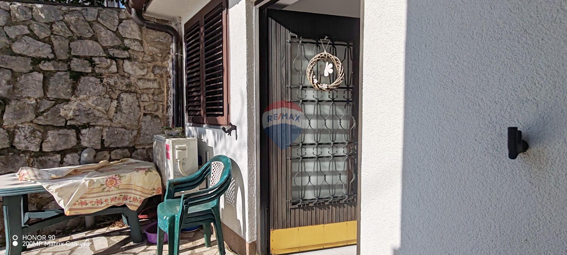 Rijeka, Zamet - dvije stambene jedinice s okućnicom