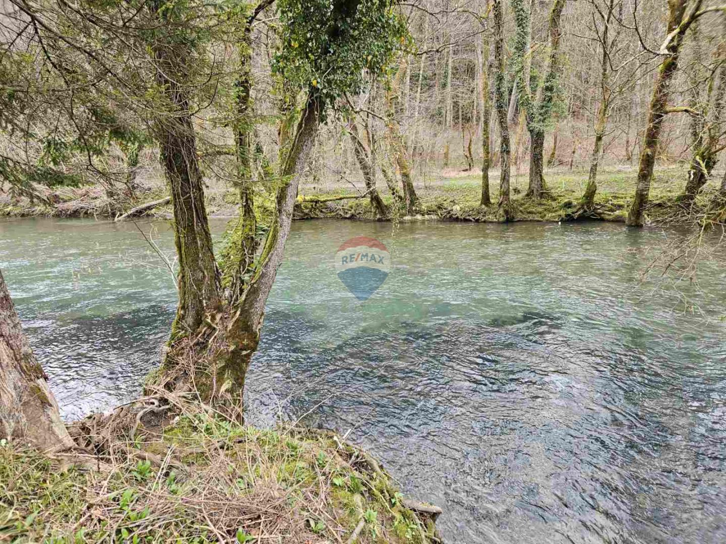 Građevinsko zemlji&scaron;te s projektom - Brod na Kupi, Gorski kotar - 1600 m2