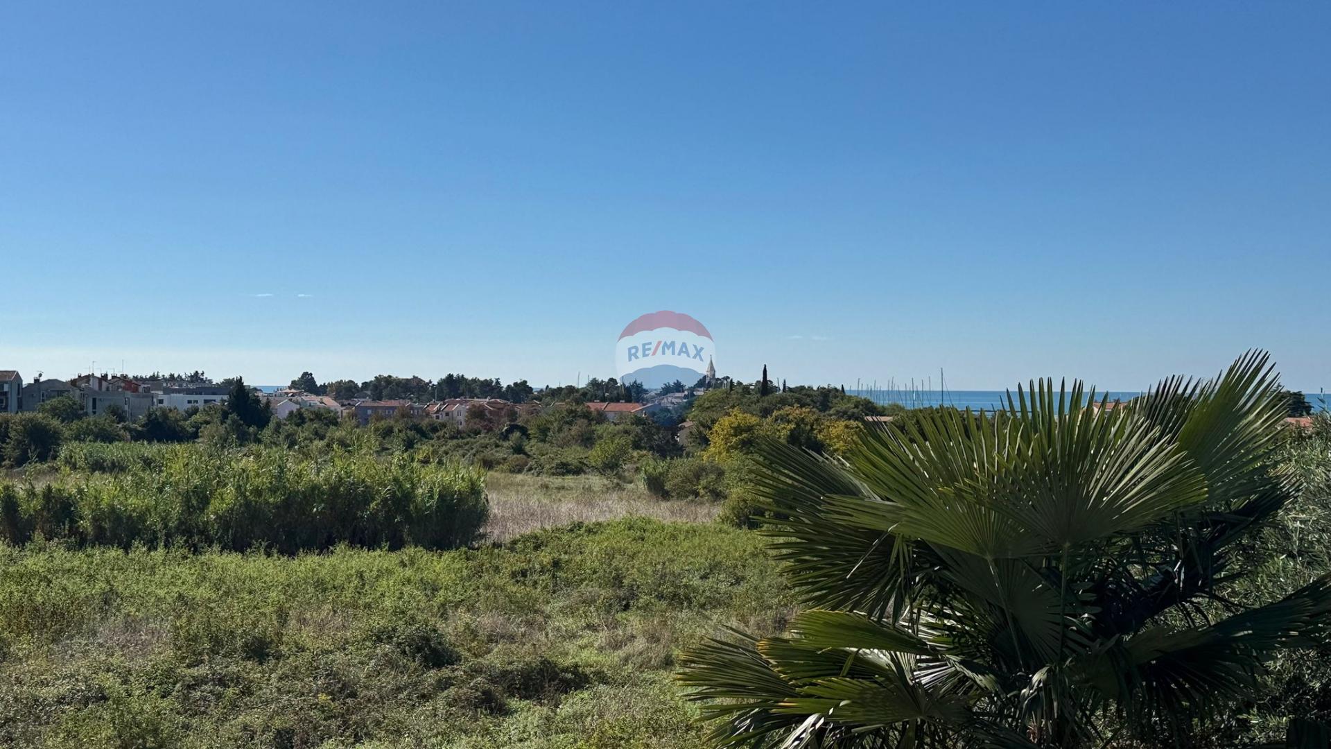 Novigrad, dvosoban stan s terasom i pogledom na more 34, 48 m2