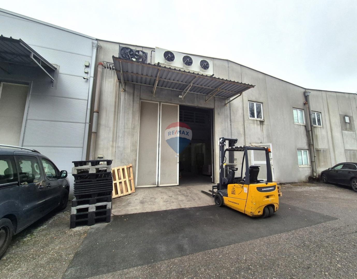 Office space Marinići, Vi&scaron;kovo, 314m2