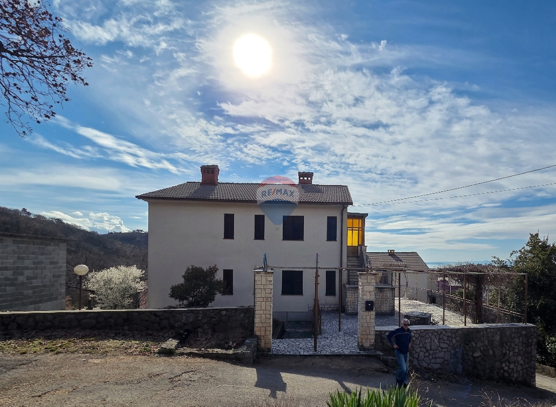 Rijeka, Drenova, Kuća s okućnicom i garažom, 300m2