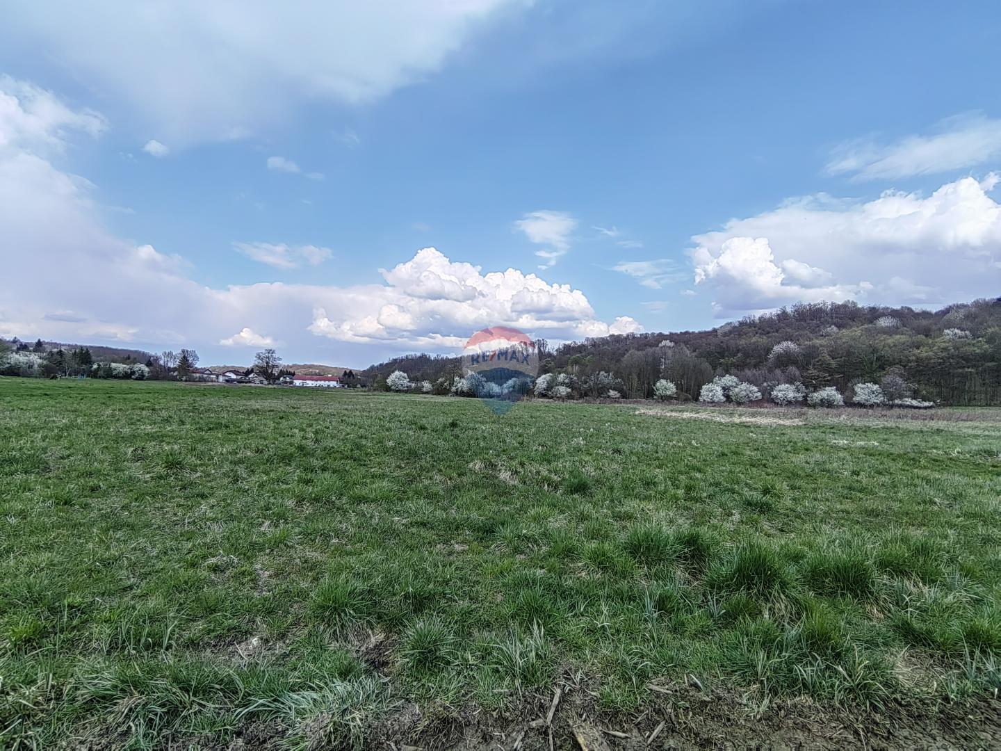 Donja Zelina - građevinsko zemlji&scaron;te 5000 m2