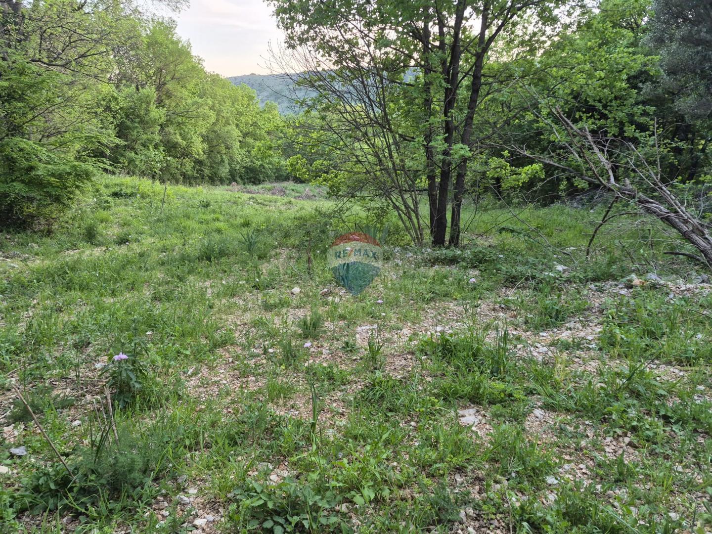 Земельный участок строительного назначения Bribir, Vinodolska Općina, 1.994m2