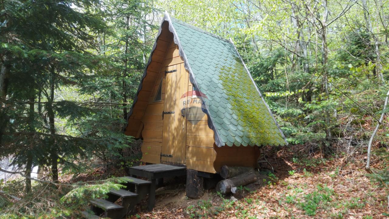 Non-structural plot Zlobin, Bakar, 5.852m2