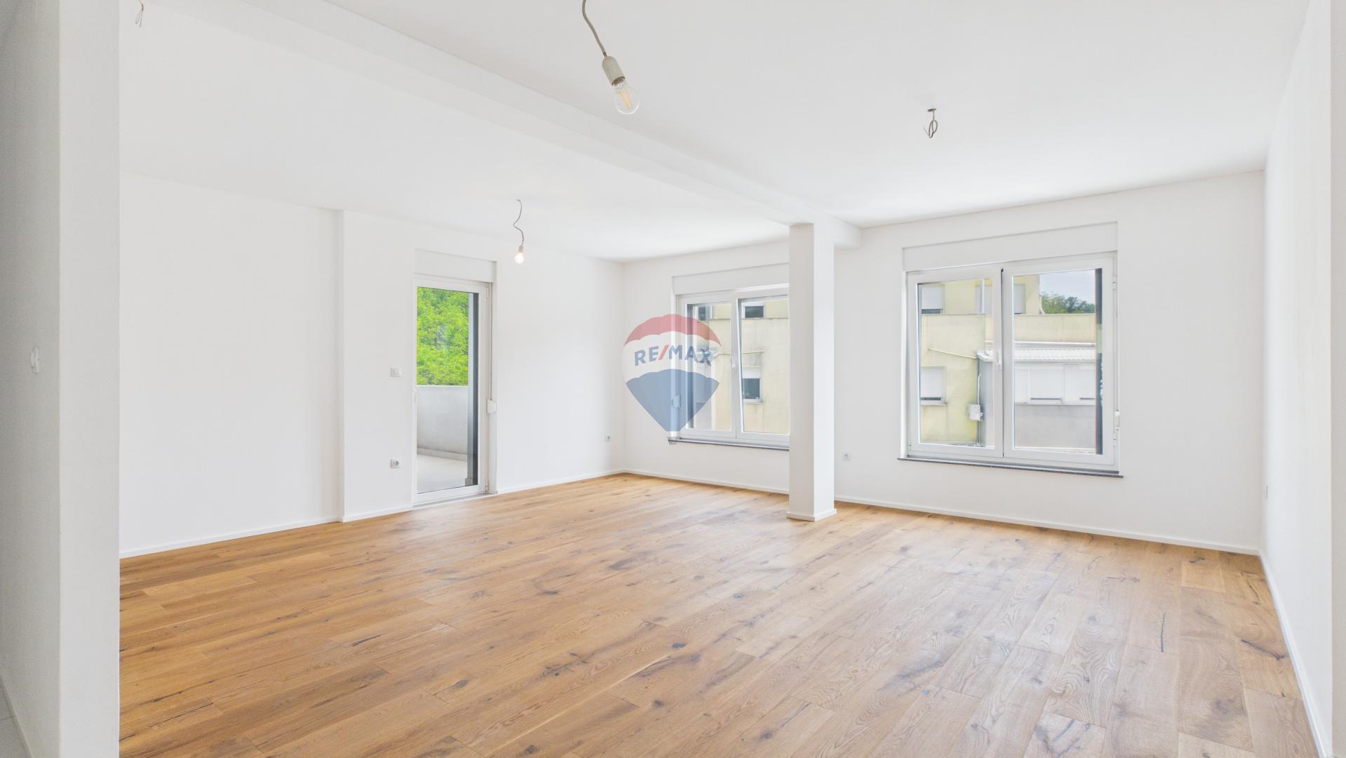 Zagreb, Kusto&scaron;ija-četverosoban stan sa parkirnim mjestom 111m2