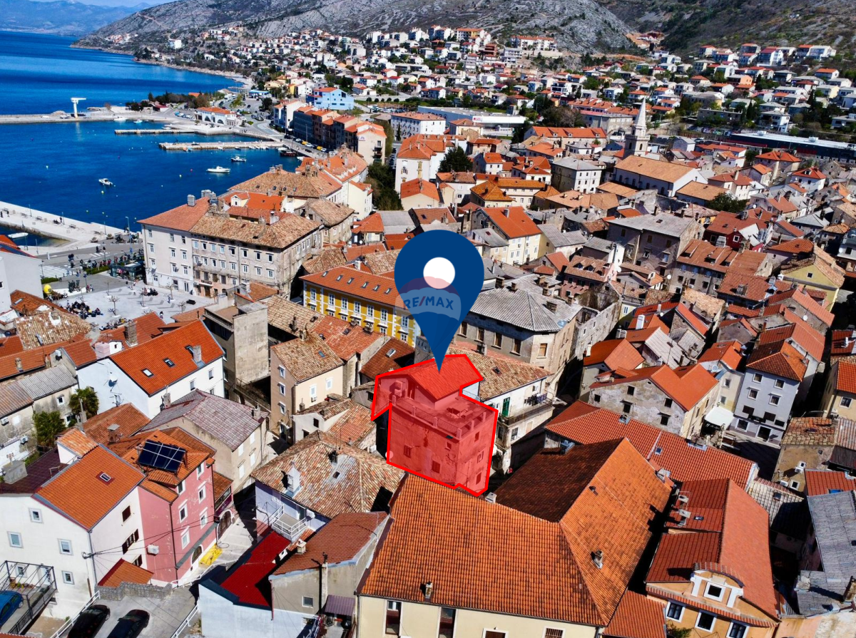 Senj, centro &ndash; appartamento su due livelli nel pieno centro della citt&agrave;