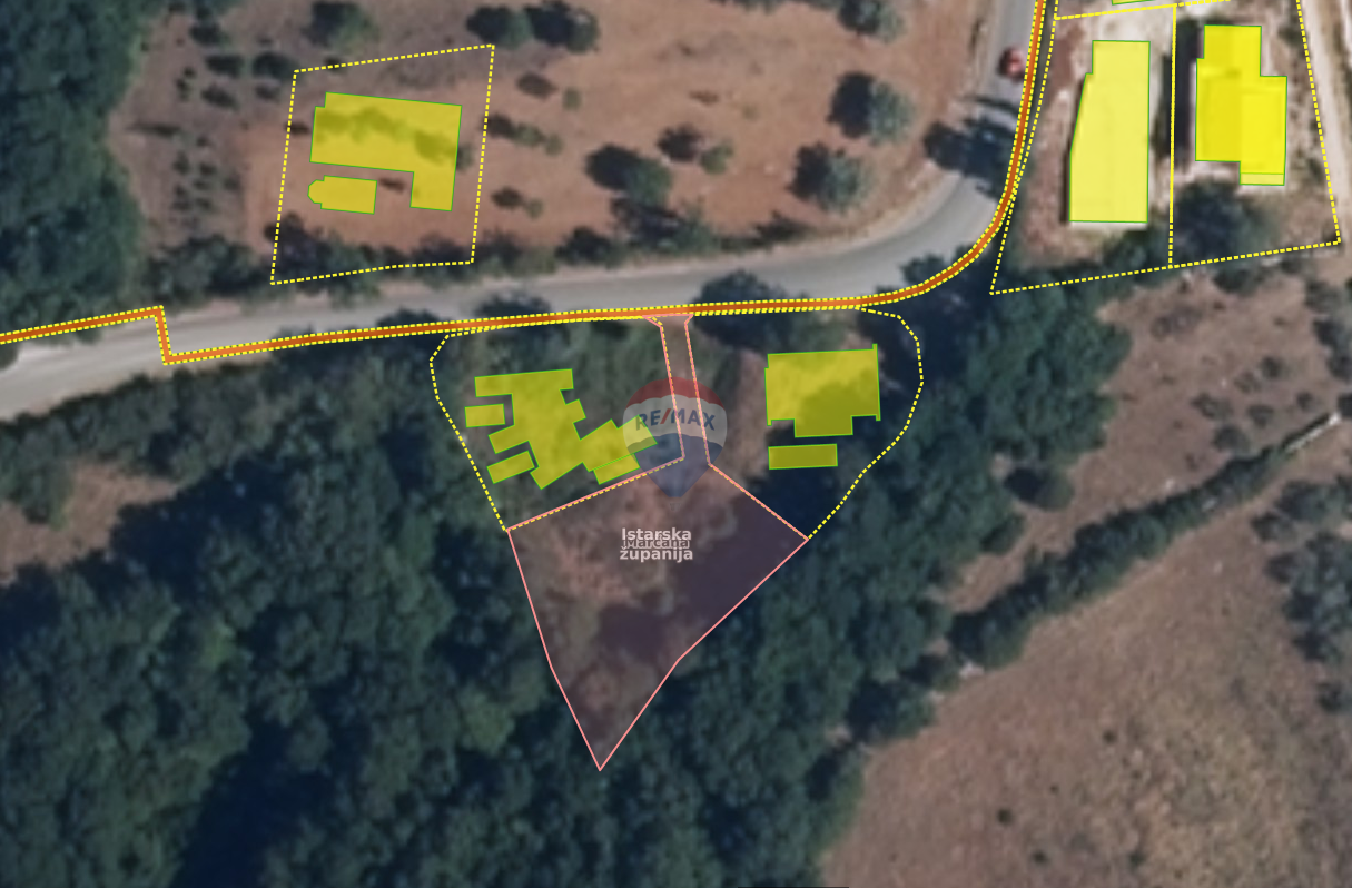 Istra, Pavičini-građevinsko zemlji&scaron;te 687m2
