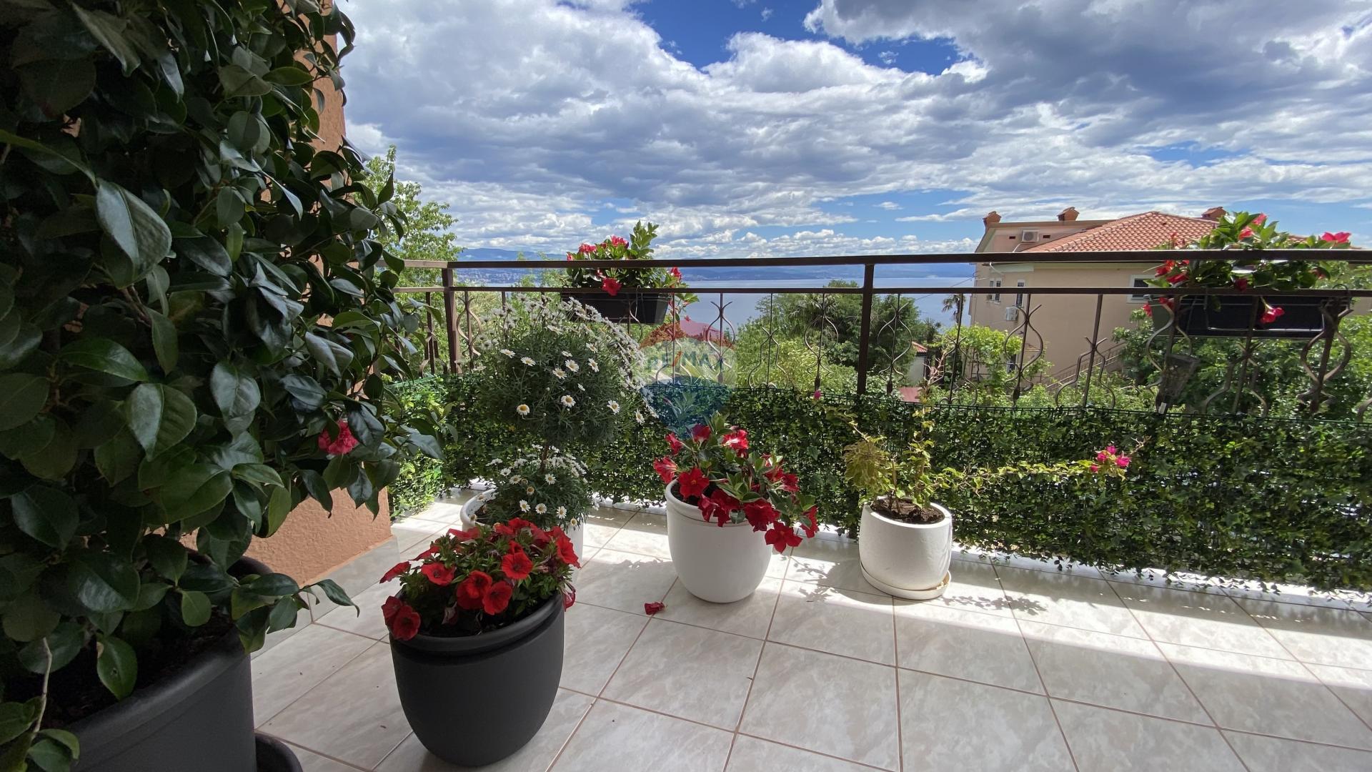 Opatija, Lovran - komforan stan od 124 m2