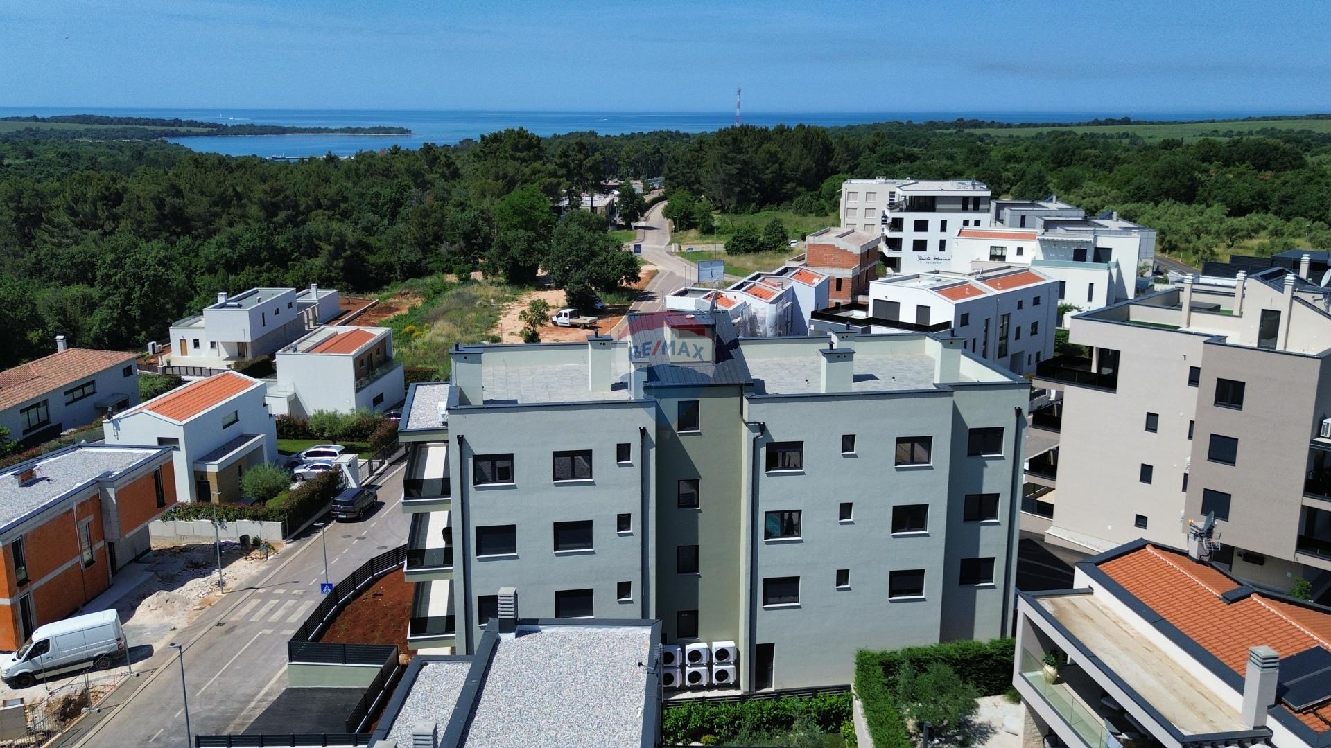 Poreč, okolica- stan 800 metara od mora u novogradnji