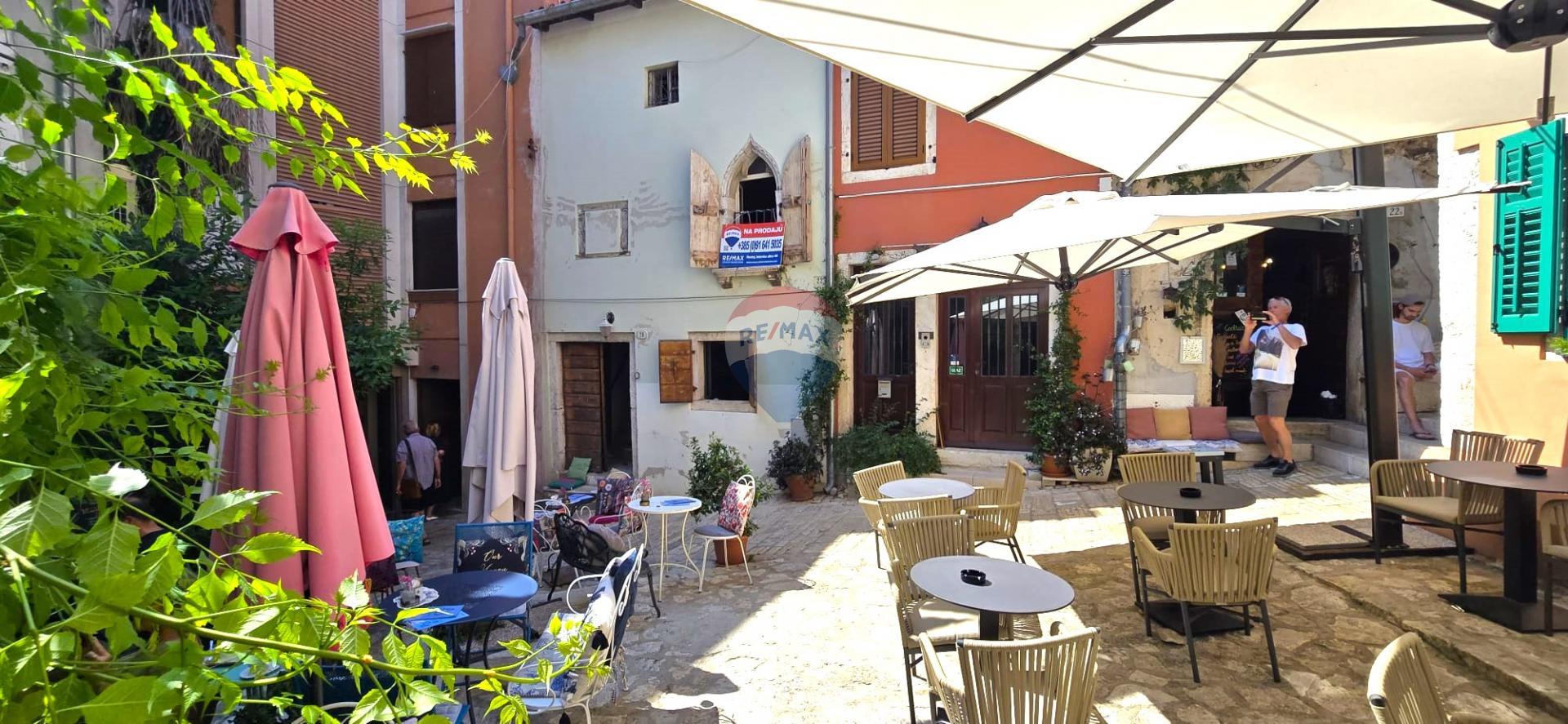 Rovinj, old town center, house for renovation