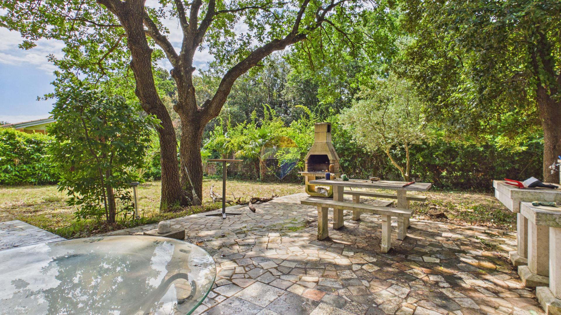 Istra, Rovinj- Kuća s pet stambenih jedinica