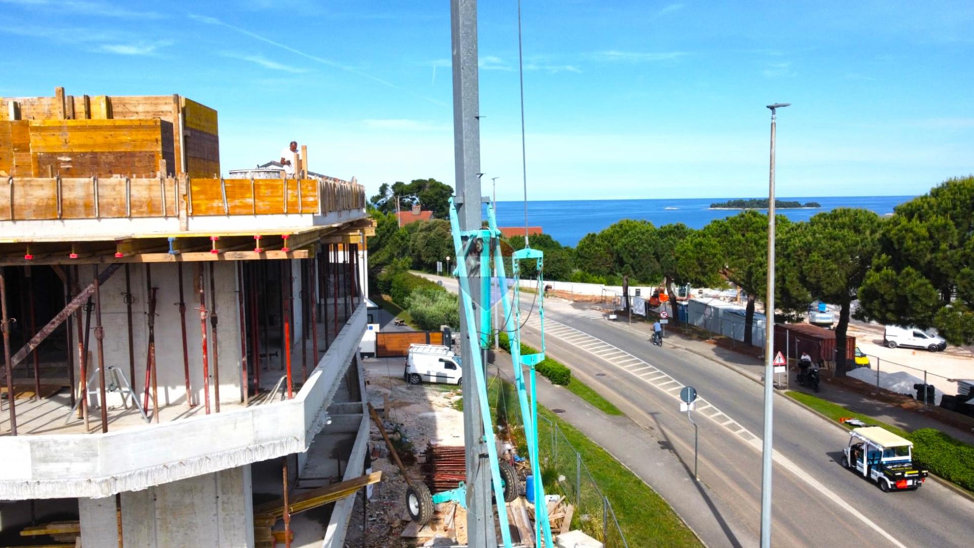 Rovinj, luksuzni stanovi u Rovinju,zgrada s dizalom-pogled more