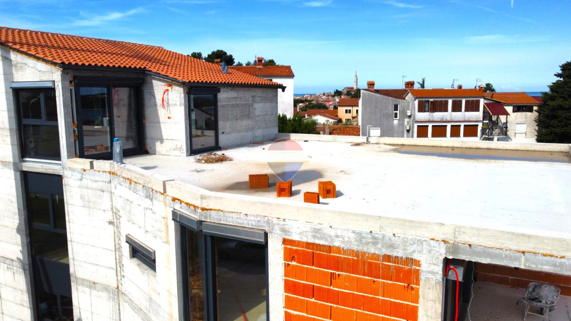 Istra,Rovinj-novogradnja na pje&scaron;ačkoj udaljenosti do centra-prizemlje 74m2+vrt 51m2