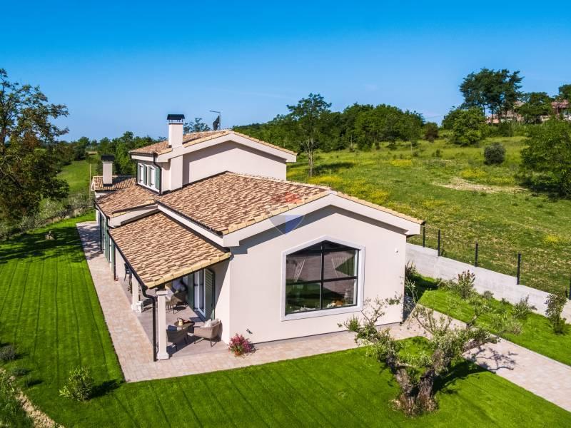 Huis Bijele Zemlje, Grožnjan, 250m2