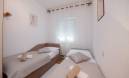 OPATIJA- 1. kat, 2 balkona, terasa, pogled na more, parking, 150 m od mora