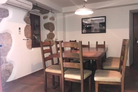 Krk,Kras,autohtona kamena vila iz 1897 god, s bazenom +4200 m2 građevinskog zemljišta