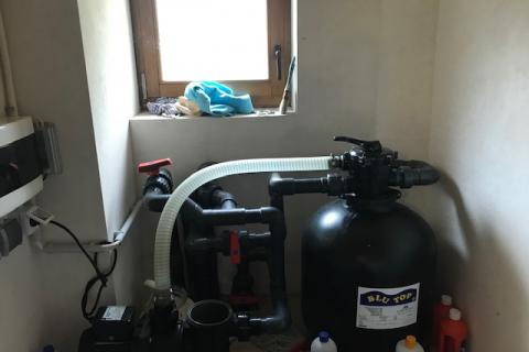 Krk,Kras,autohtona kamena vila iz 1897 god, s bazenom +4200 m2 građevinskog zemljišta