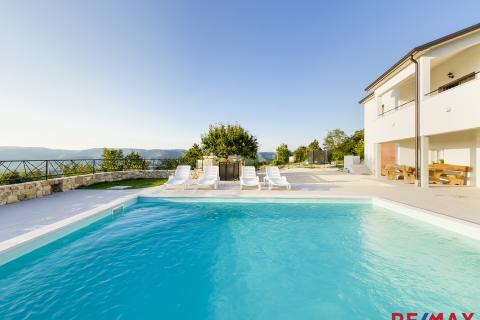 Einfamilienhaus/Wohnhaus Motovun, 240m2