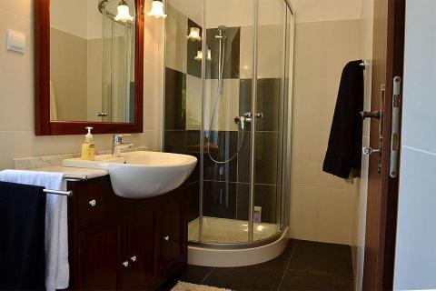 Istra, Oprtalj, autohtona istarska kuća s lijepim pogledom