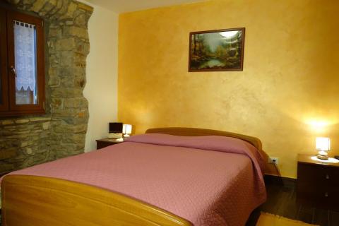 Istra, Oprtalj, autohtona istarska kuća s lijepim pogledom