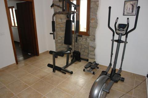 Istra, Oprtalj, autohtona istarska kuća s lijepim pogledom