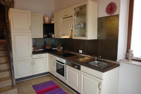 Istra, Oprtalj, autohtona istarska kuća s lijepim pogledom