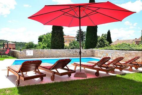 Istra, Oprtalj, autohtona istarska kuća s lijepim pogledom