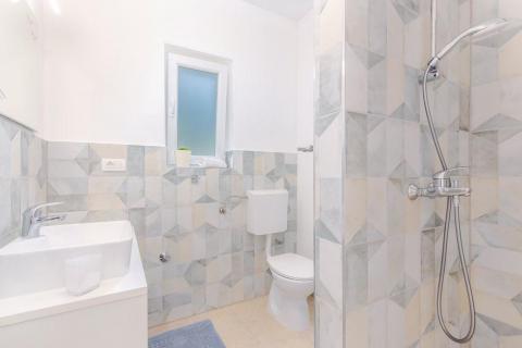 RIJEKA,ŠMRIKA- NOVOGRADNJA, Kuća 140 m2 sa bazenom i otvorenim pogledom na more