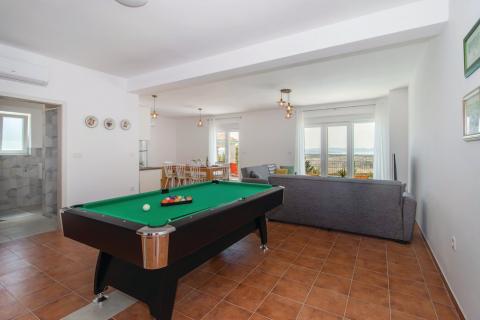 RIJEKA,ŠMRIKA- NOVOGRADNJA, Kuća 140 m2 sa bazenom i otvorenim pogledom na more