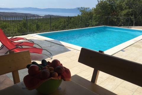 RIJEKA,ŠMRIKA- NOVOGRADNJA, Kuća 140 m2 sa bazenom i otvorenim pogledom na more