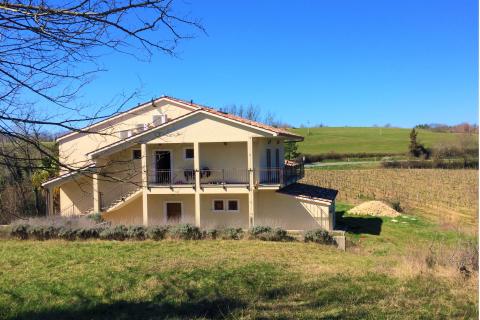 Istra, Pazin , kuća sa ugostiteljskim objektom