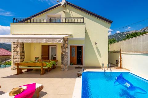 Novi Vinodolski, Tribalj, Najam Ville s wellnessom i bazanom