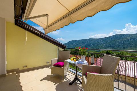 Novi Vinodolski, Tribalj, Najam Ville s wellnessom i bazanom