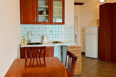 OPATIJA, Ičići - Kuća sa 4 stambene jedinice, pogledom na more i parkingom