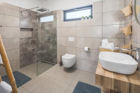 Istra, Marčana okolica, moderna kuća sa pogledom na more