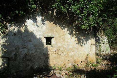 Vinodolska Općina, Bribir, građevinsko zemljište 1100m2 s ruševinom