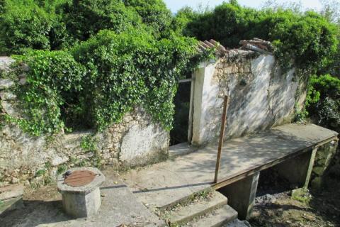 Vinodolska Općina, Bribir, građevinsko zemljište 1100m2 s ruševinom