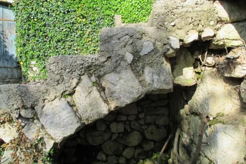 Vinodolska Općina, Bribir, građevinsko zemljište 1100m2 s ruševinom