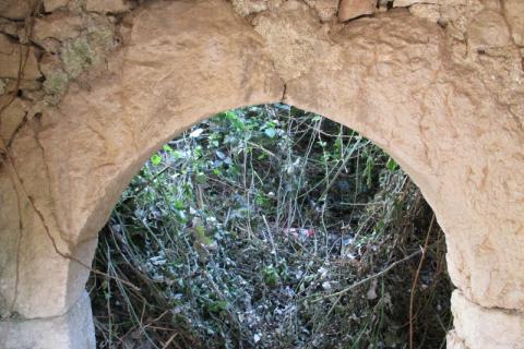 Vinodolska Općina, Bribir, građevinsko zemljište 1100m2 s ruševinom