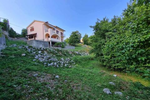 Opatija - Veprinac - kuća s dva stana s pogledom na more