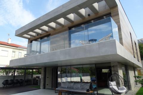 BAŠKA - ekskluzivna kuća s bazenom